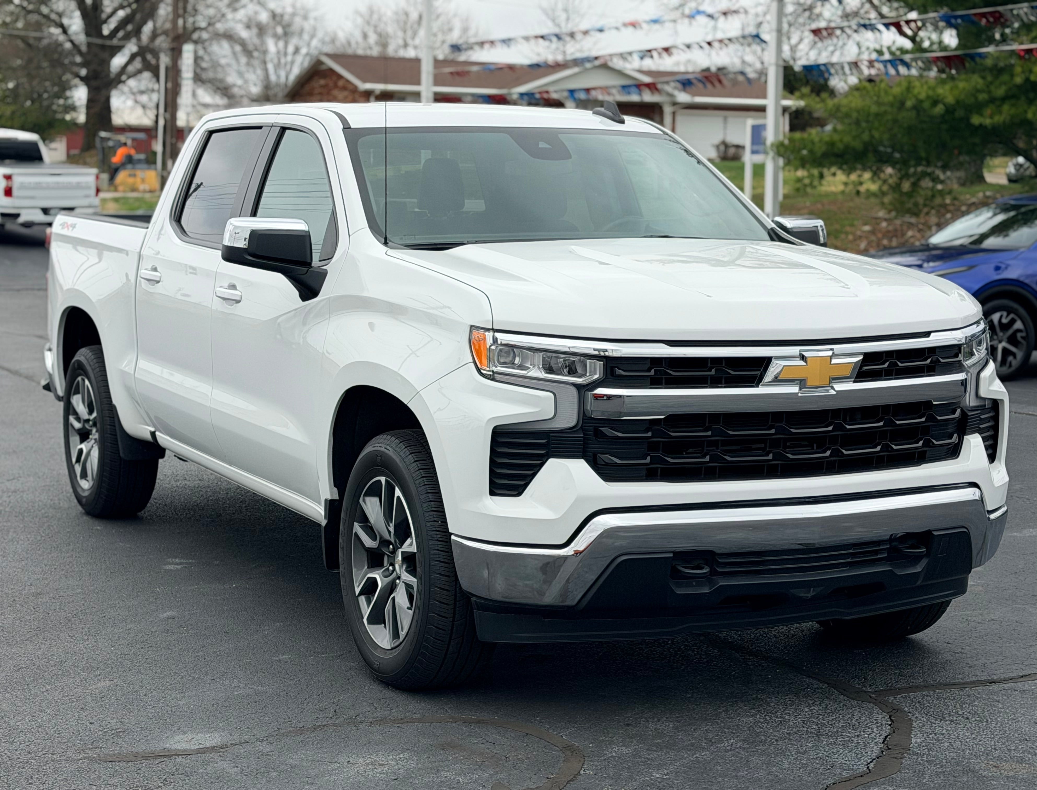 2024 Chevrolet Silverado 1500 LT (2FL)