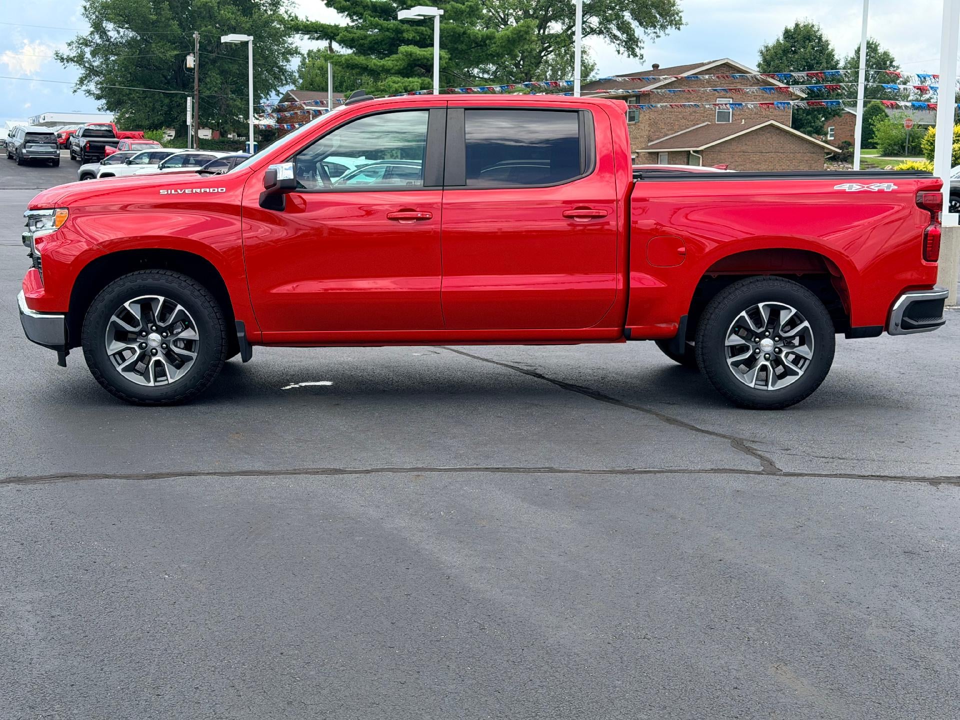 2023 Chevrolet Silverado 1500 LT (2FL)