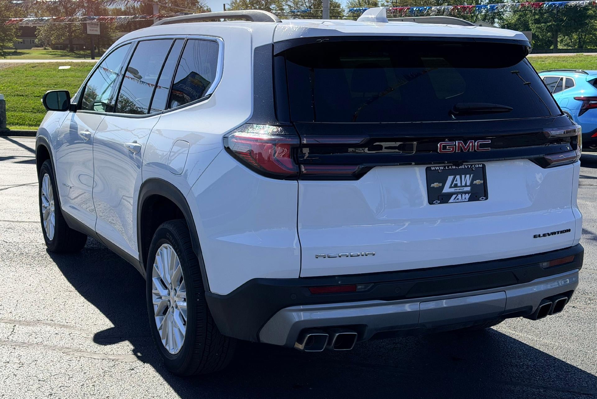 2024 GMC Acadia Elevation