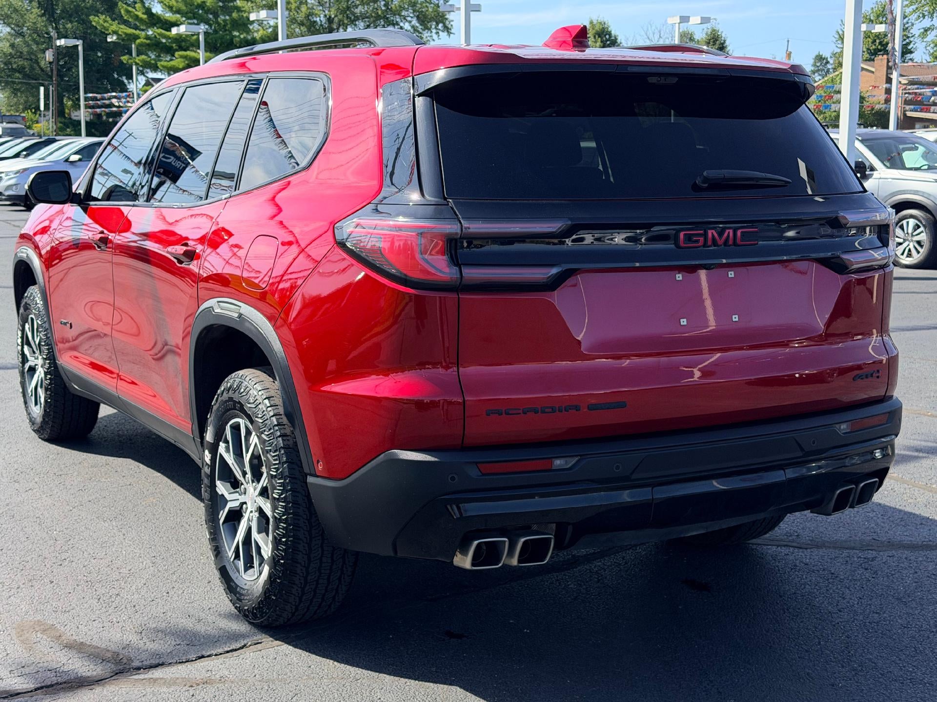 2024 GMC Acadia AT4