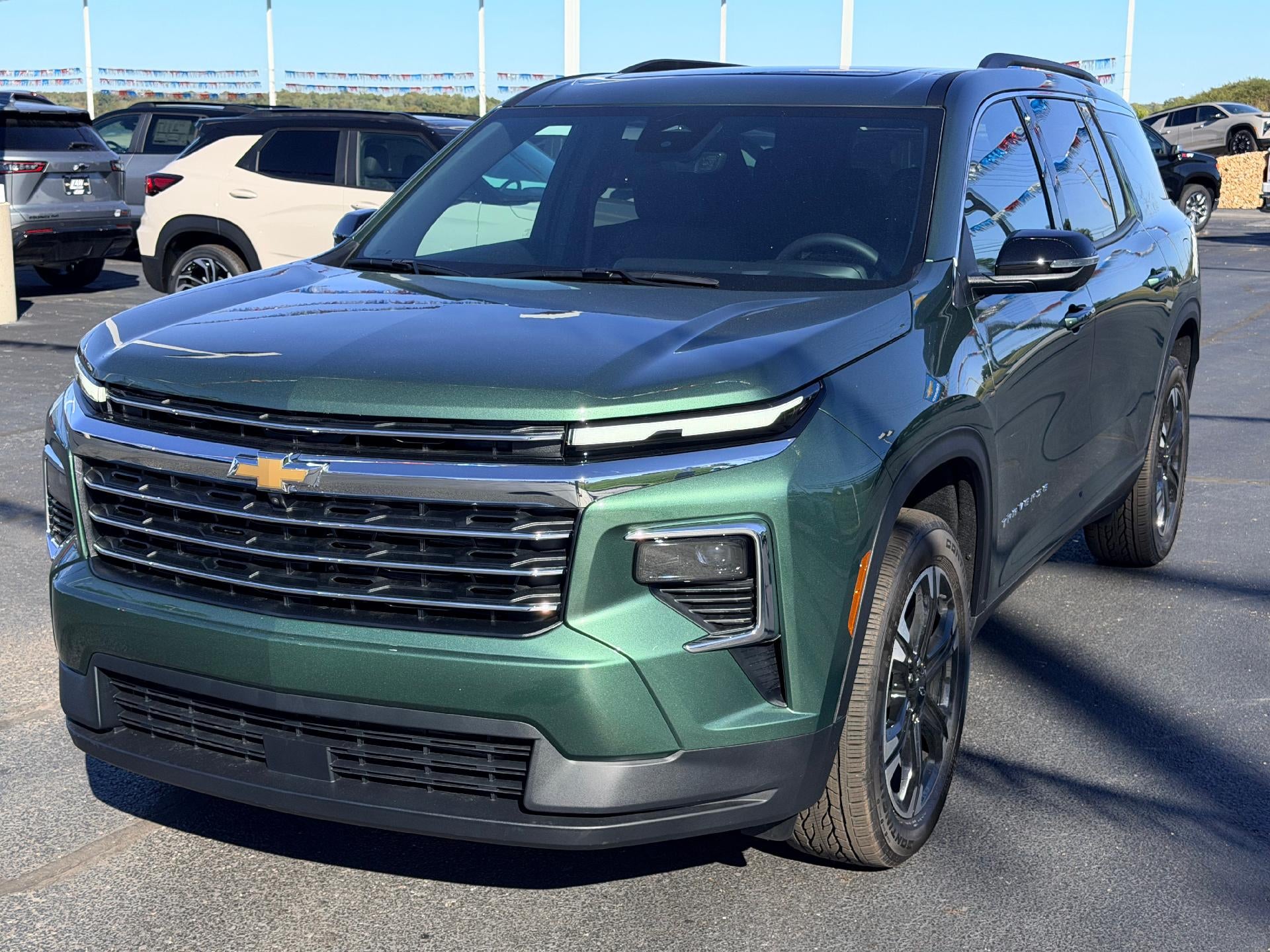 2027 Chevrolet Traverse LT