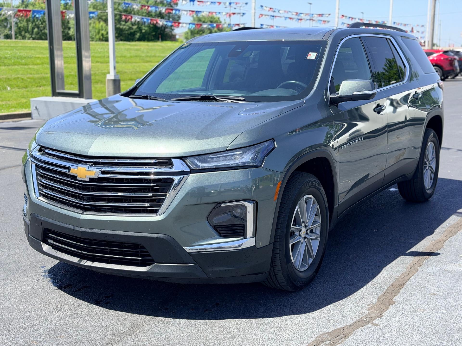 2022 Chevrolet Traverse FWD 1LT's photo