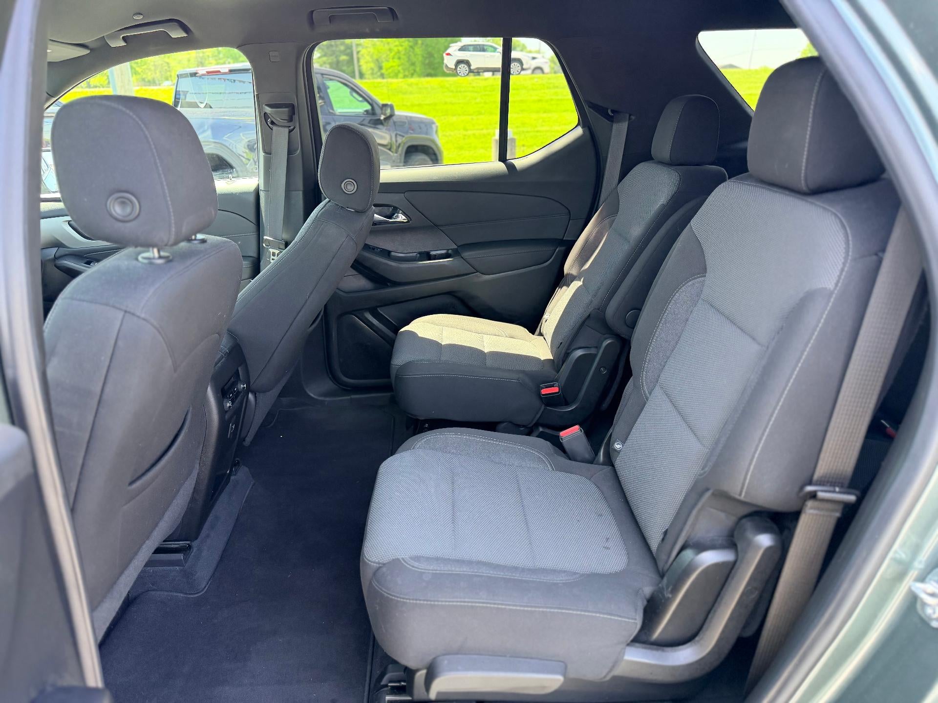 2022 Chevrolet Traverse LT Cloth