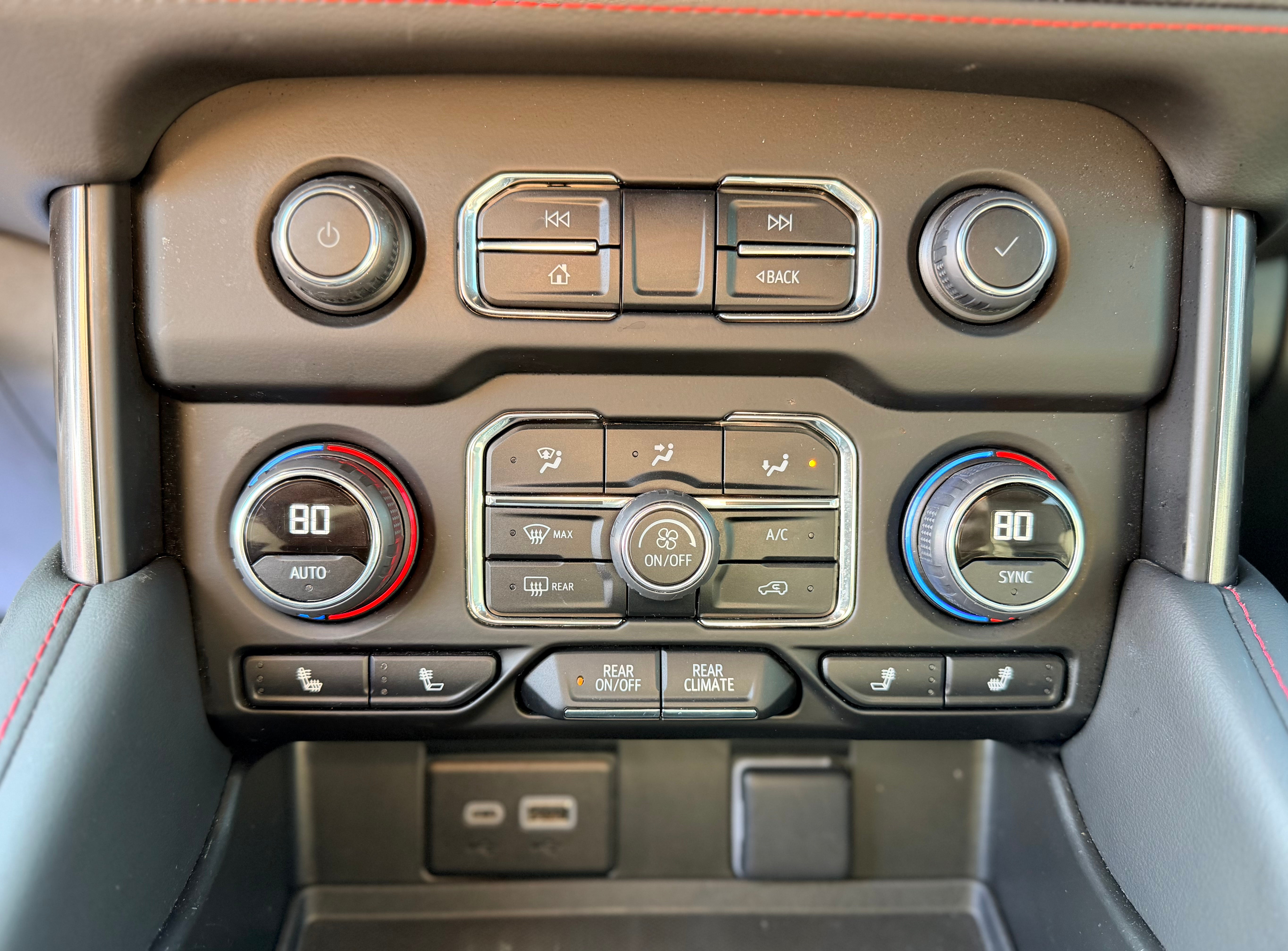 2024 Chevrolet Tahoe RST