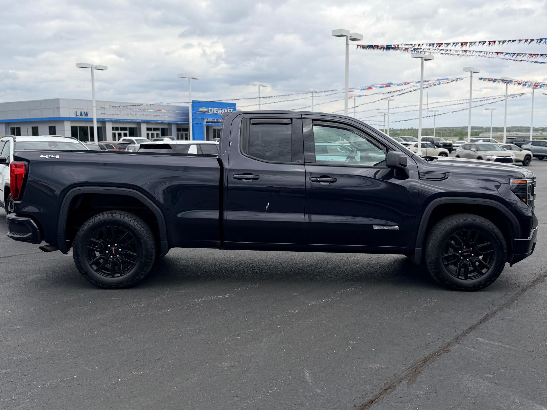 2023 GMC Sierra 1500 Elevation