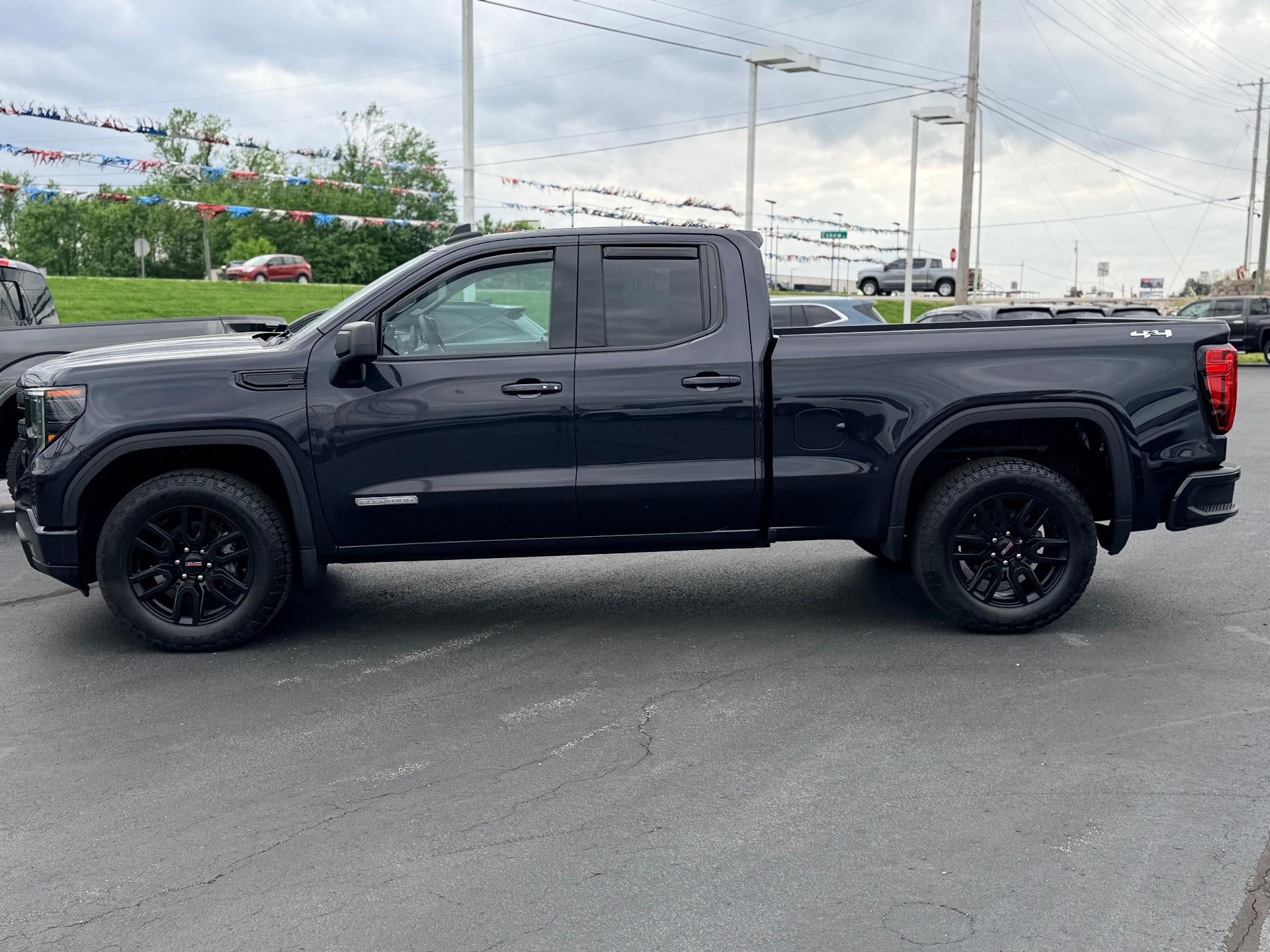 2023 GMC Sierra 1500 Elevation