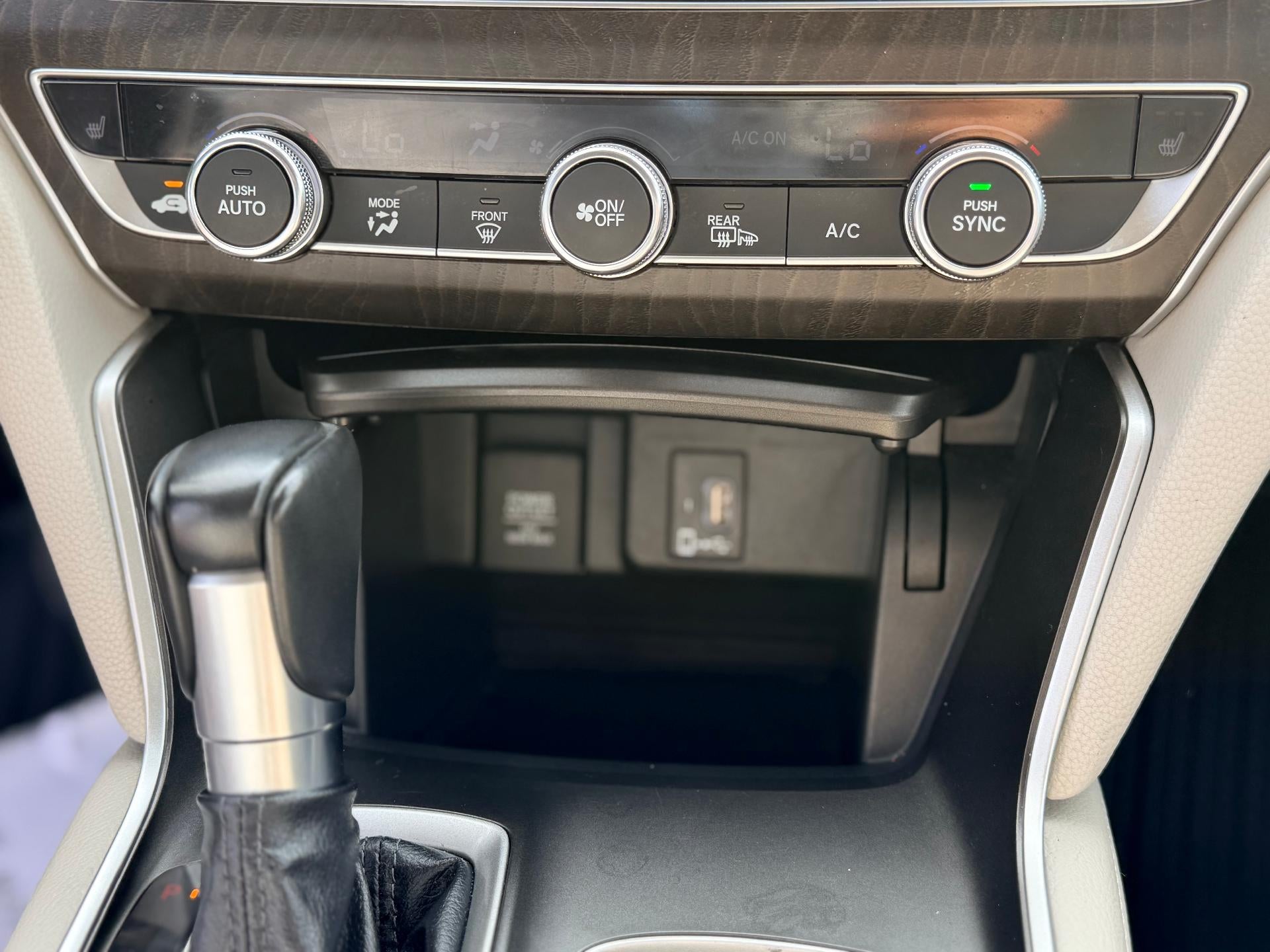 2018 Honda Accord Sedan EX-L Navi 1.5T