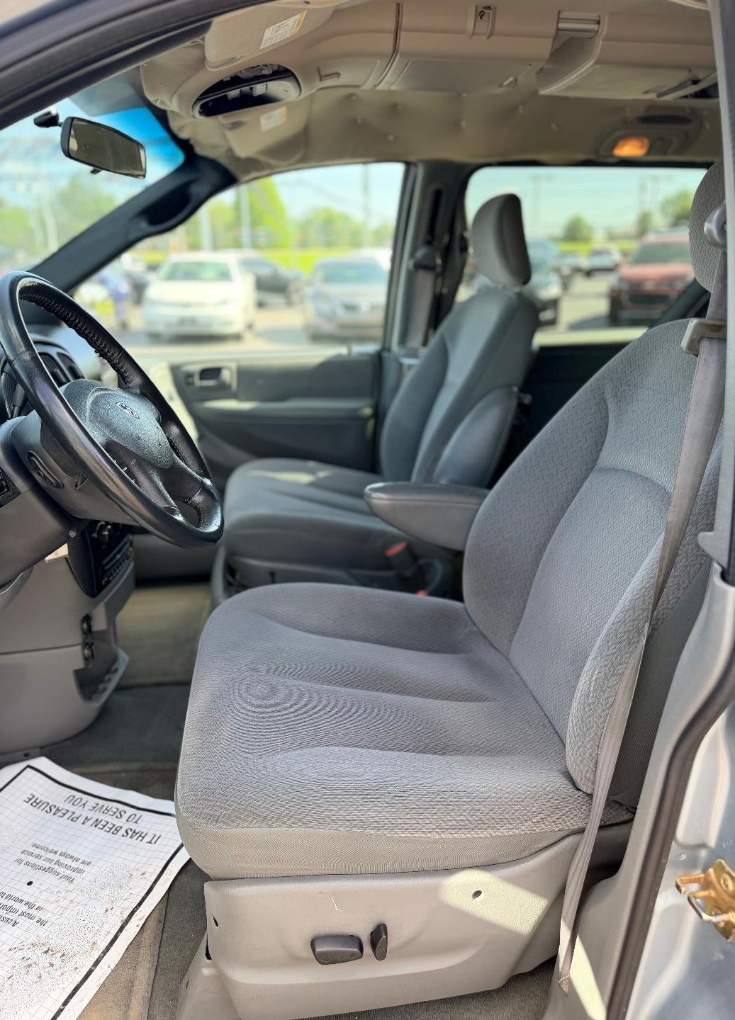 2005 Dodge Caravan SXT