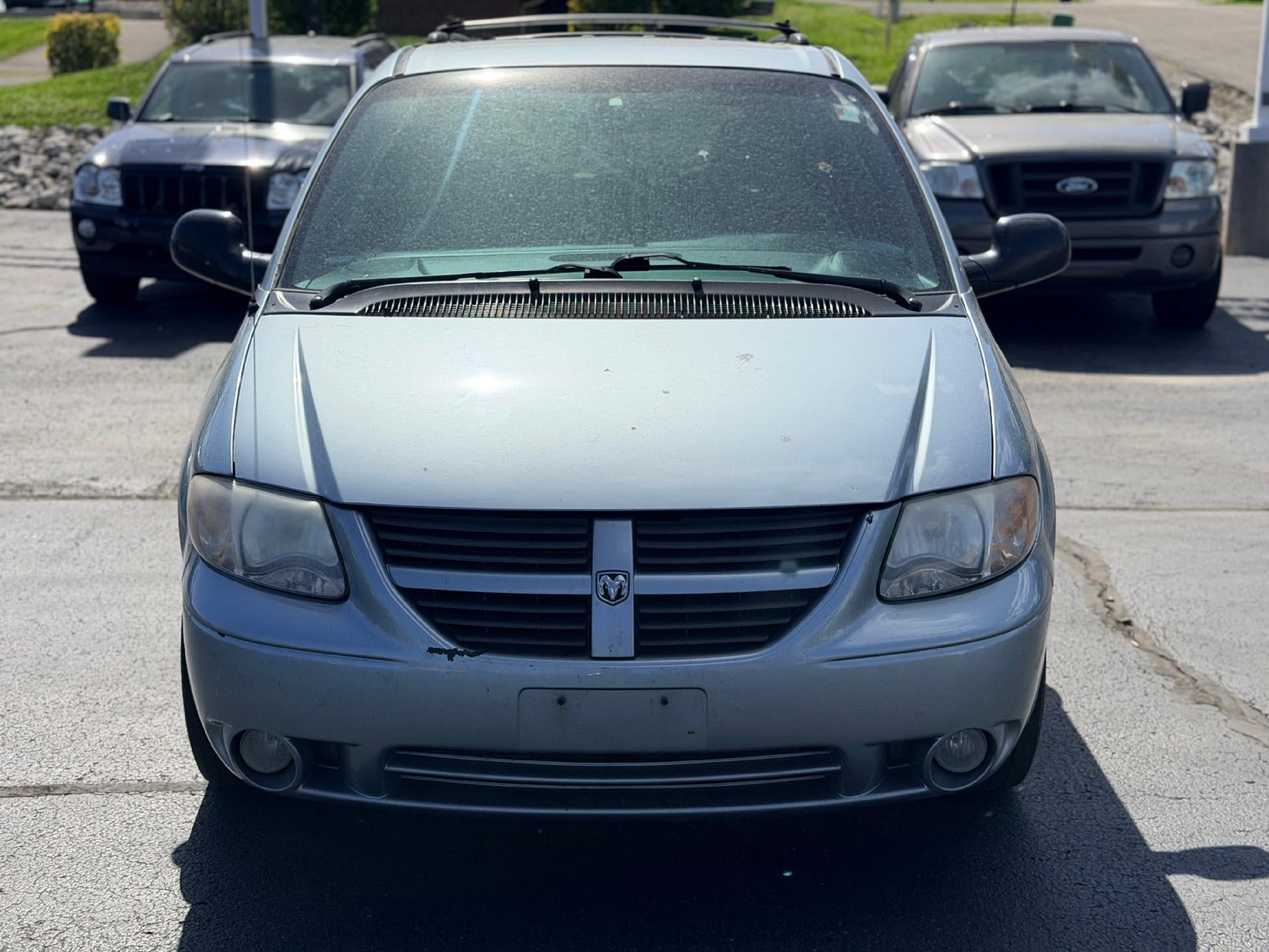 2005 Dodge Caravan SXT