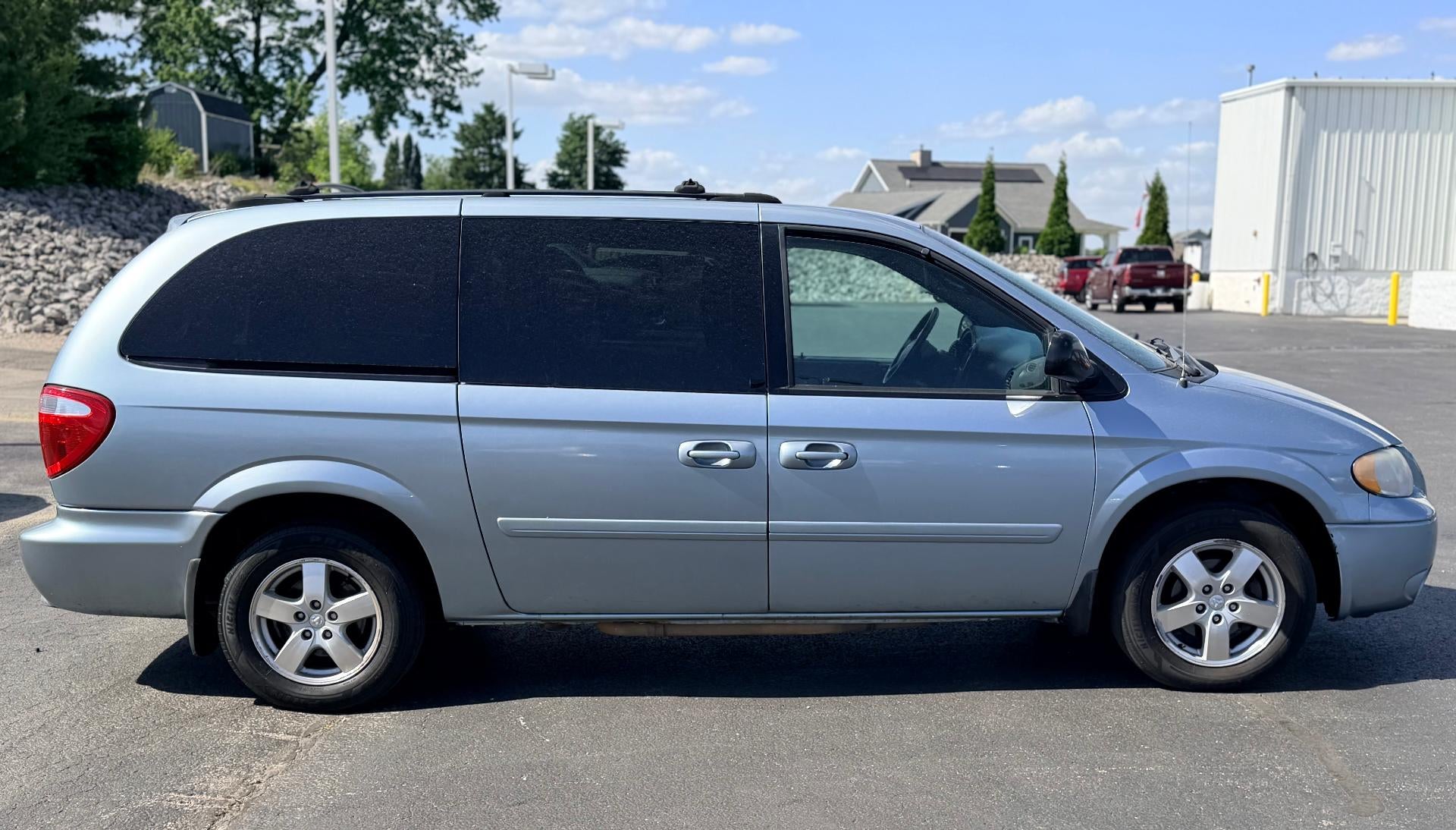2005 Dodge Caravan SXT