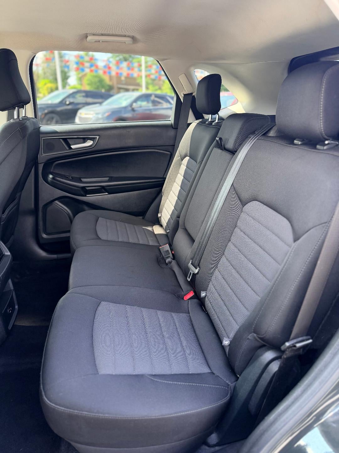 2022 Ford Edge SE