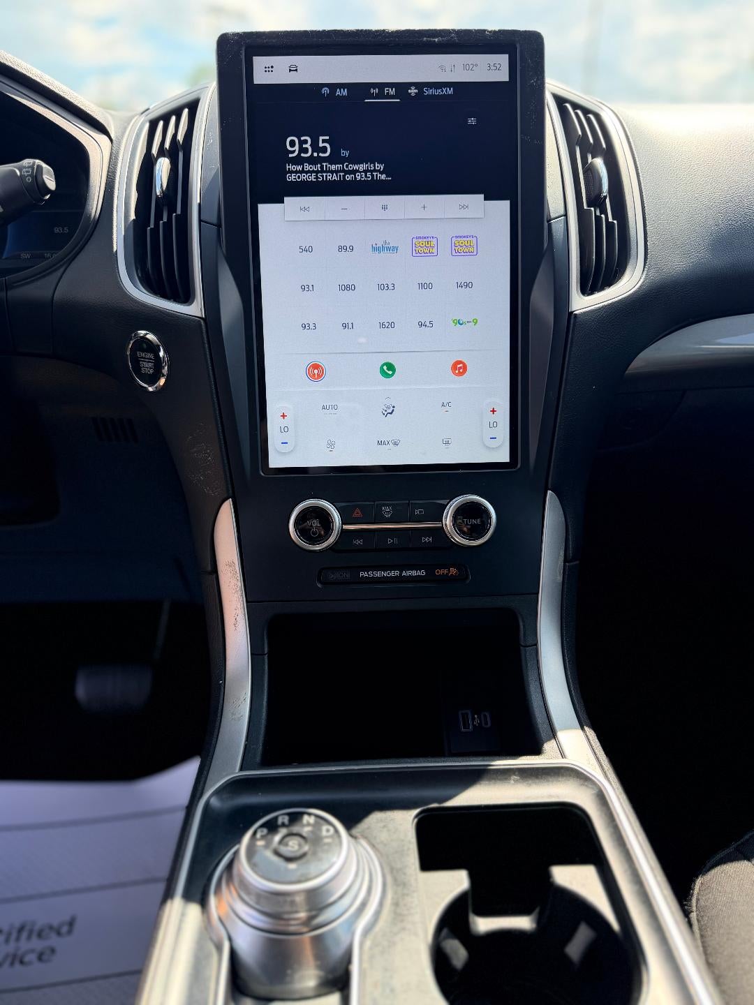 2022 Ford Edge SE