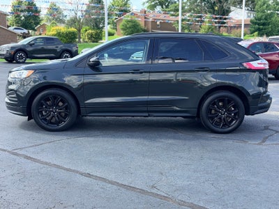 2022 Ford Edge SE