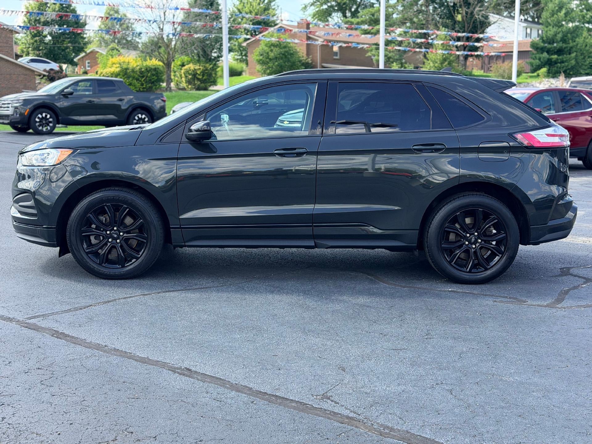 2022 Ford Edge SE