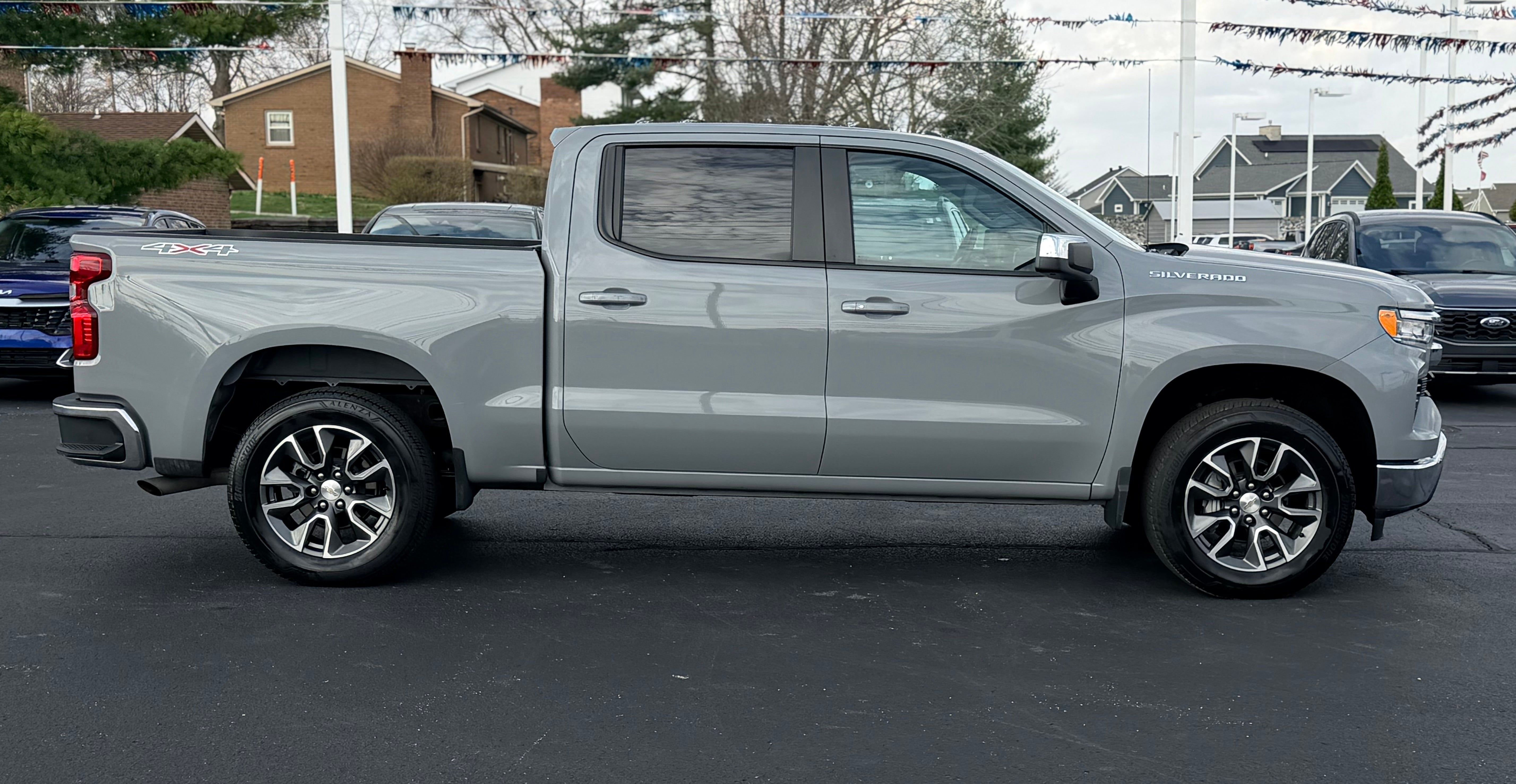 2024 Chevrolet Silverado 1500 LT (2FL)
