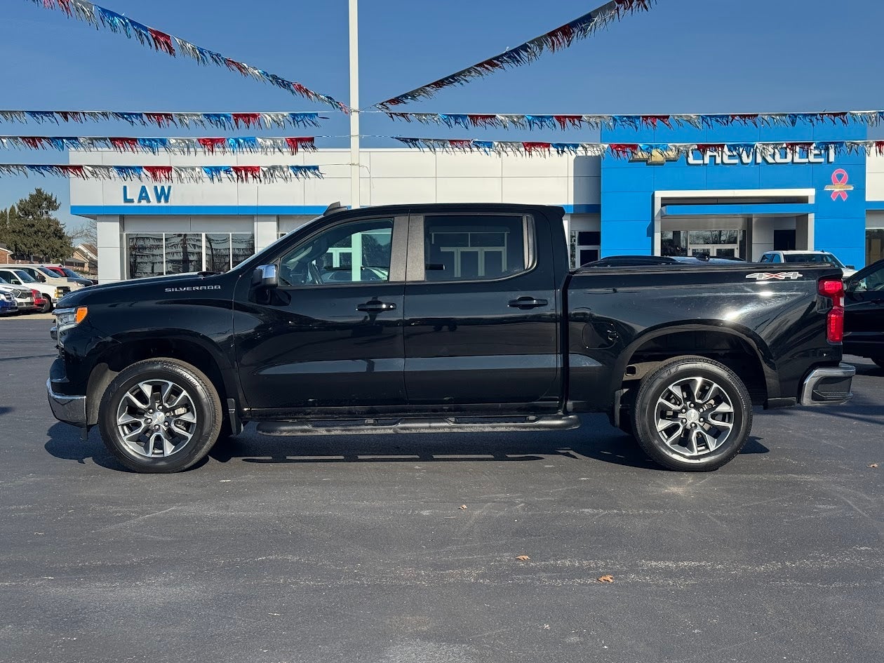 2022 Chevrolet Silverado 1500 LT (2FL)