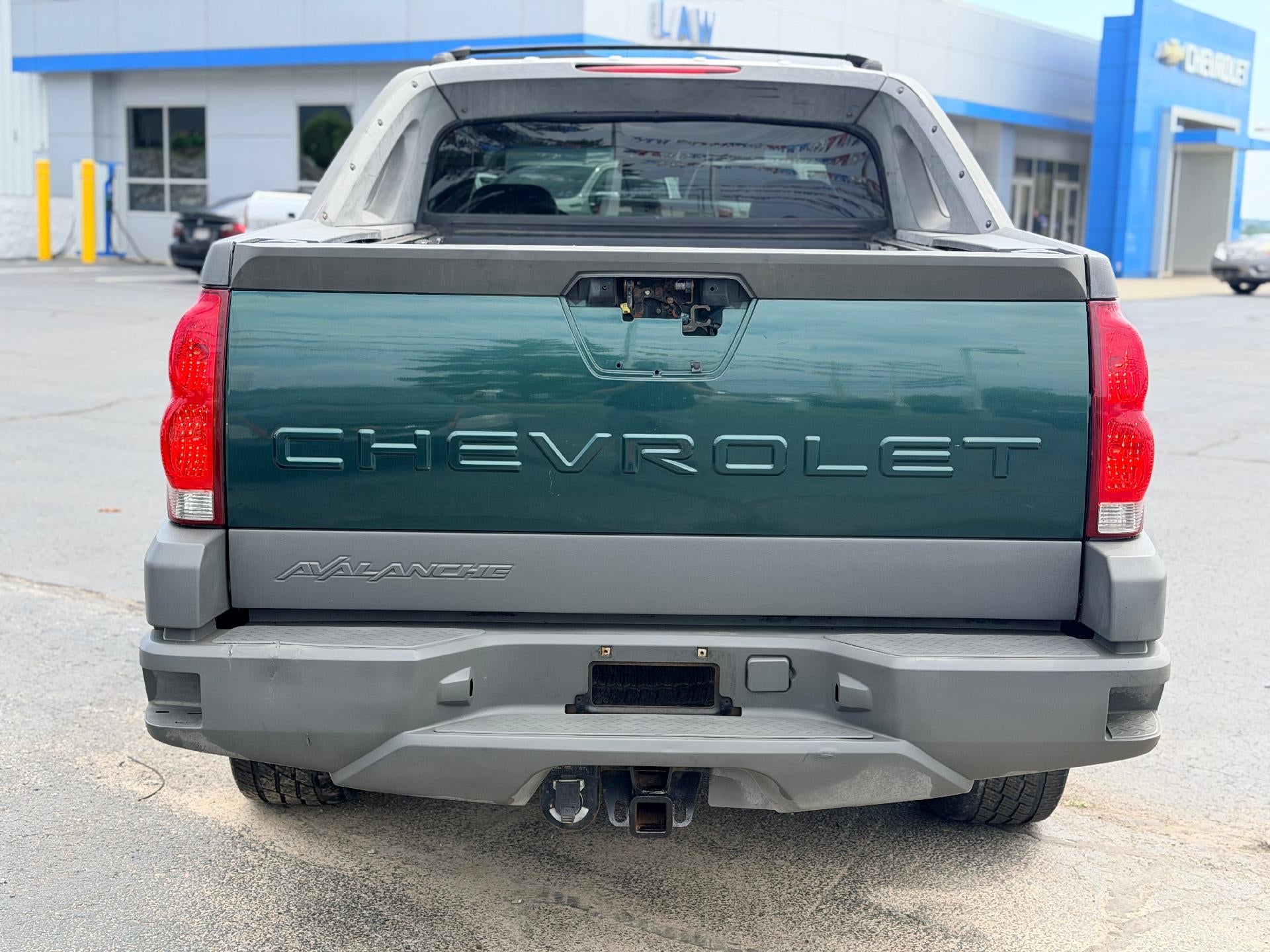 2002 Chevrolet Avalanche Base