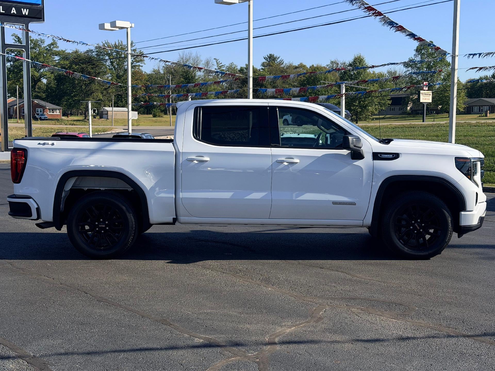 2024 GMC Sierra 1500 Elevation