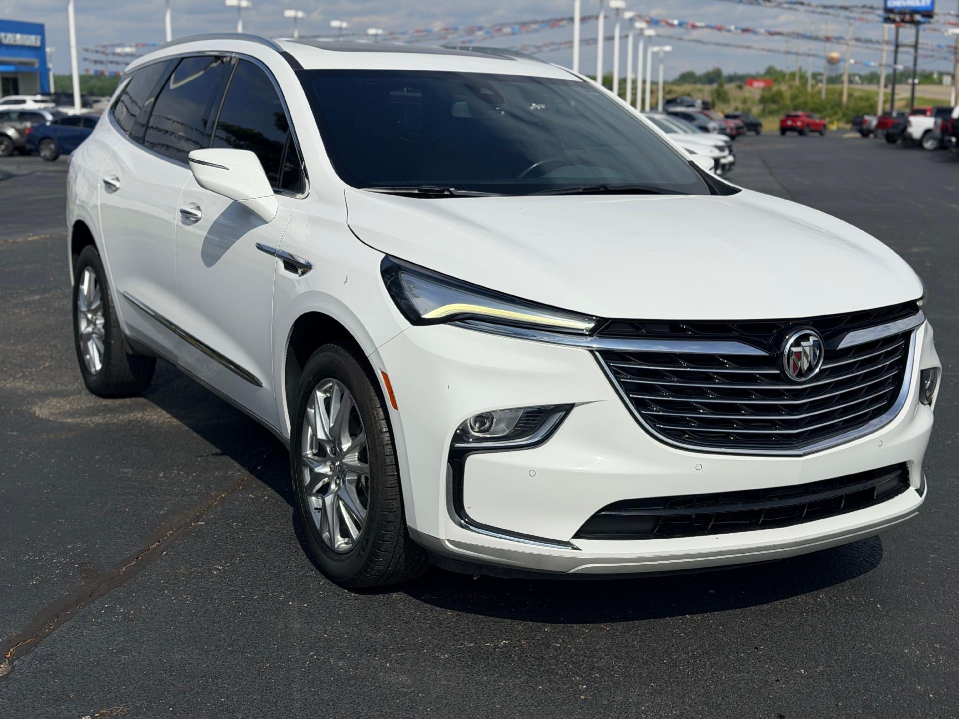 2023 Buick Enclave Essence