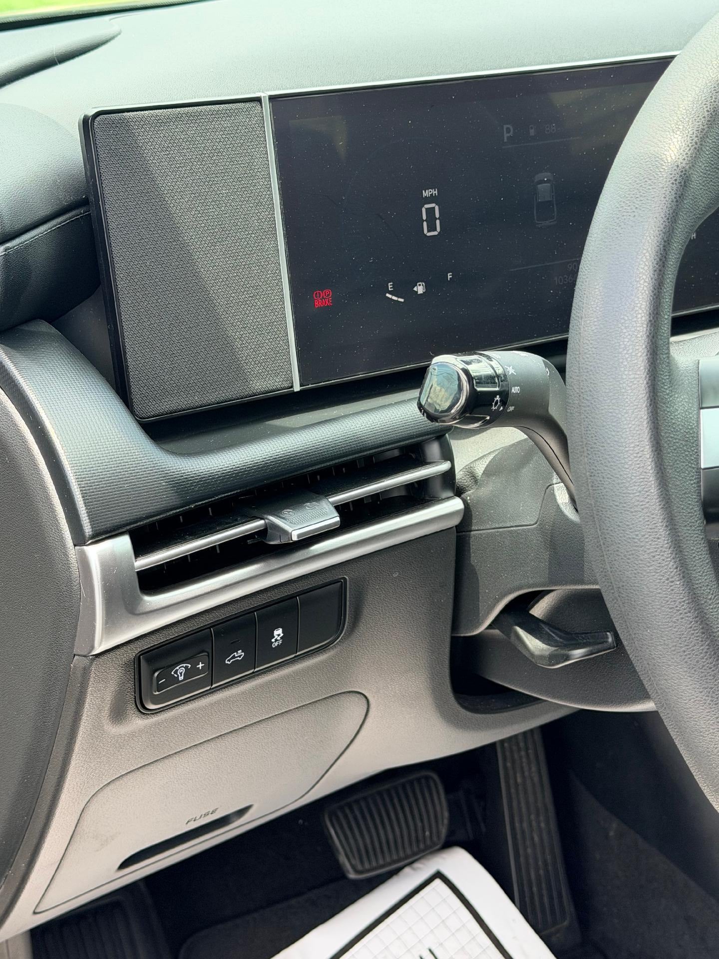 2025 Hyundai Santa Cruz SE