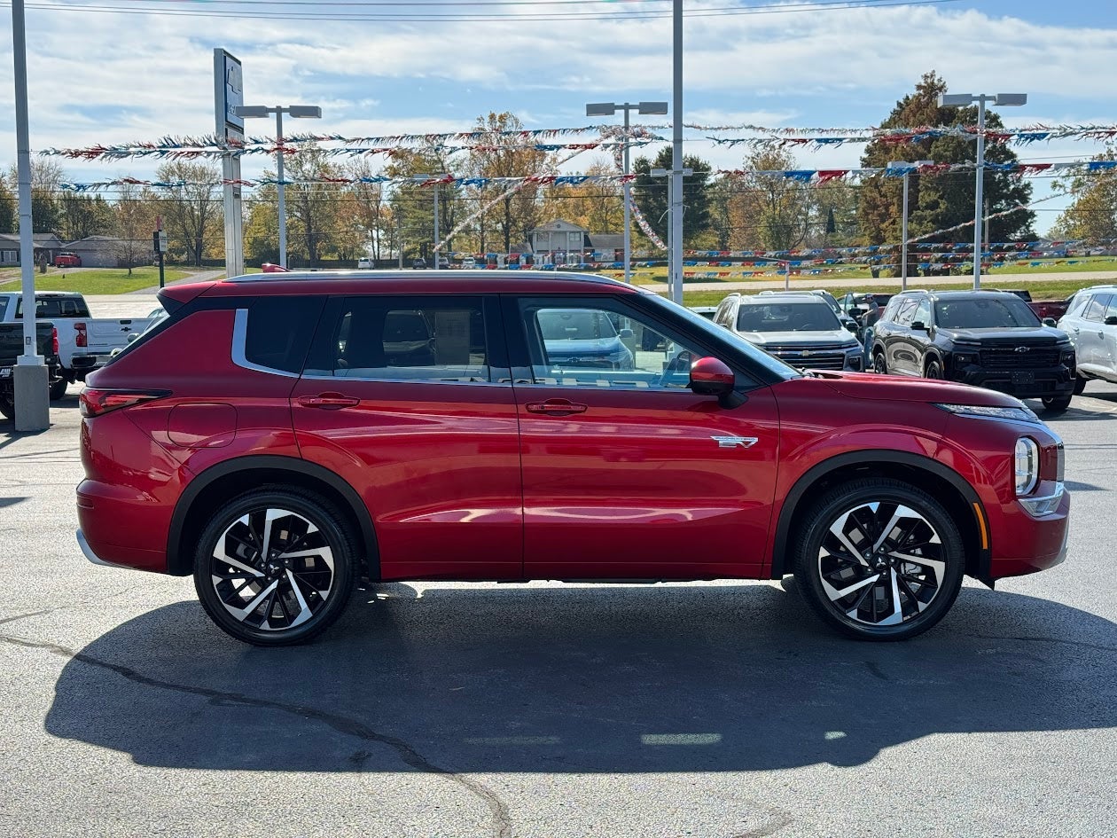 2025 Mitsubishi Outlander Plug-In Hybrid SEL
