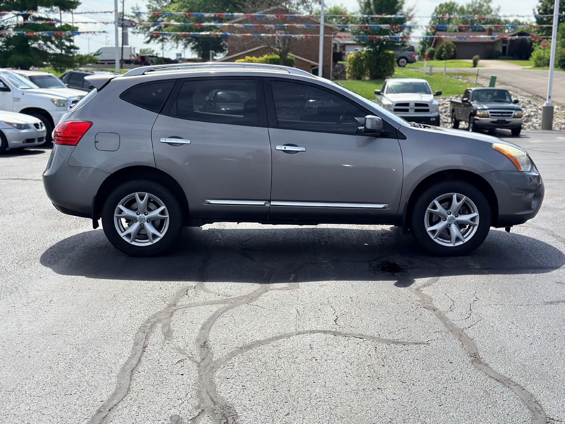 2011 Nissan Rogue SV
