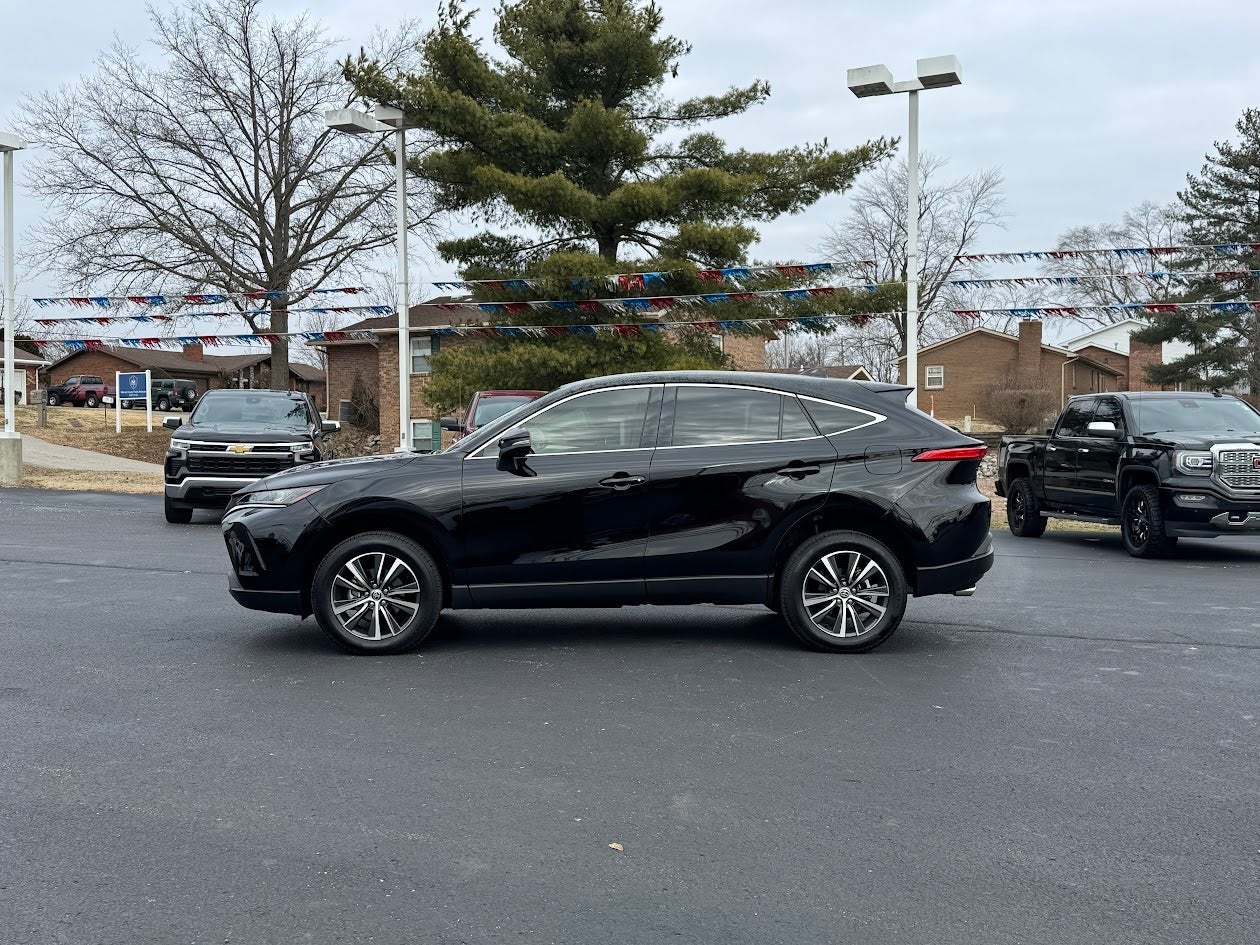 2022 Toyota Venza LE