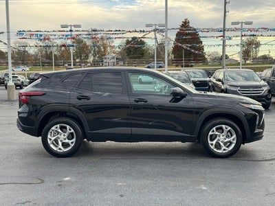 2025 Chevrolet Trax LS