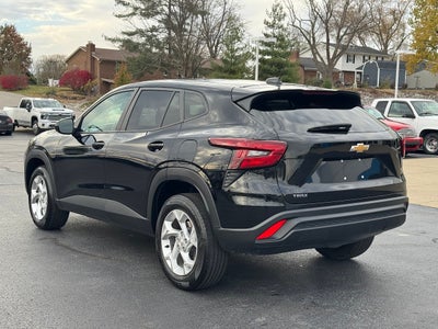 2025 Chevrolet Trax LS