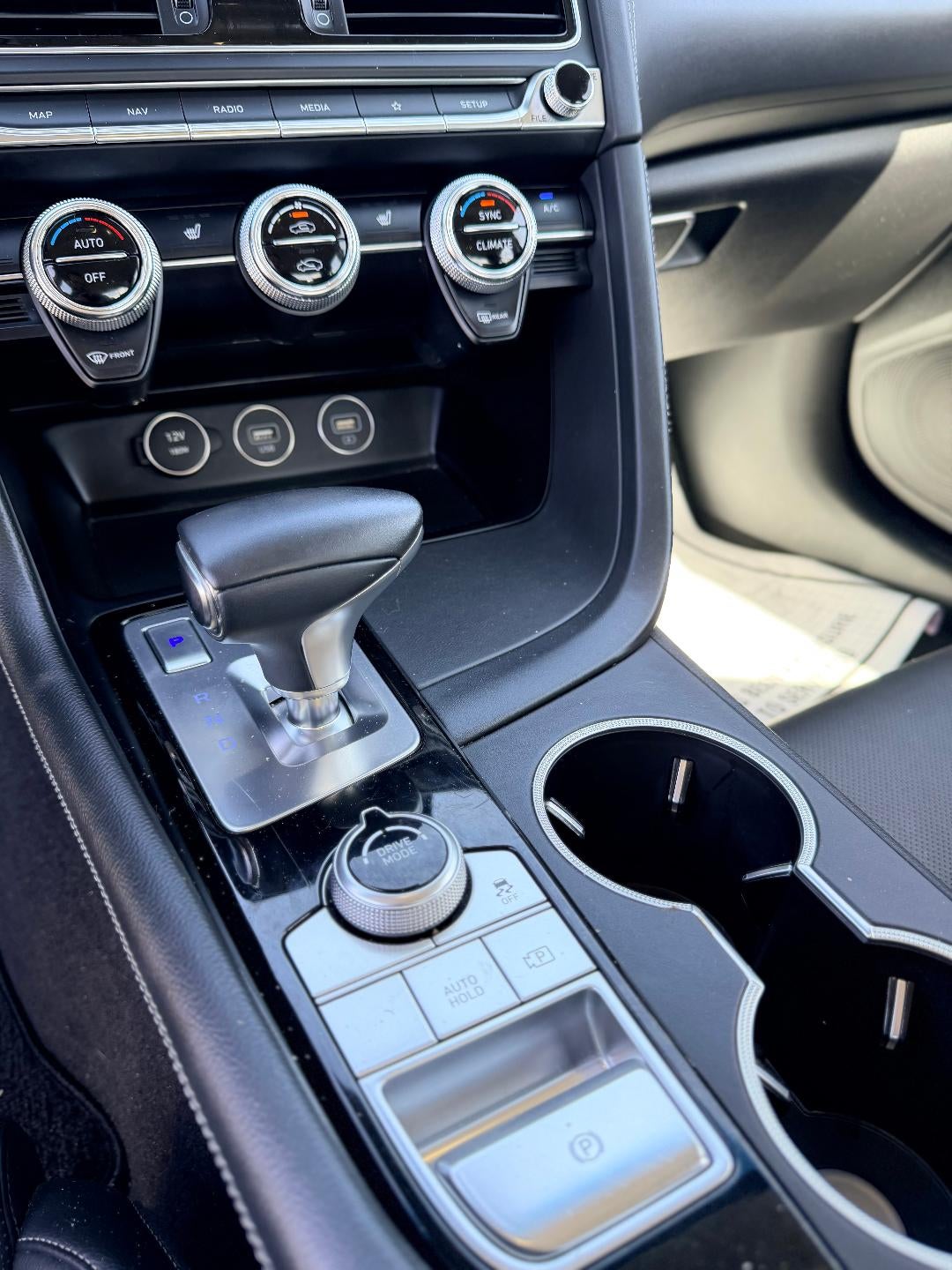 2023 Genesis G70 2.0T